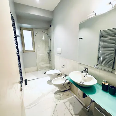 -villa Paola Center- Luxury House In Town Centre Apartment